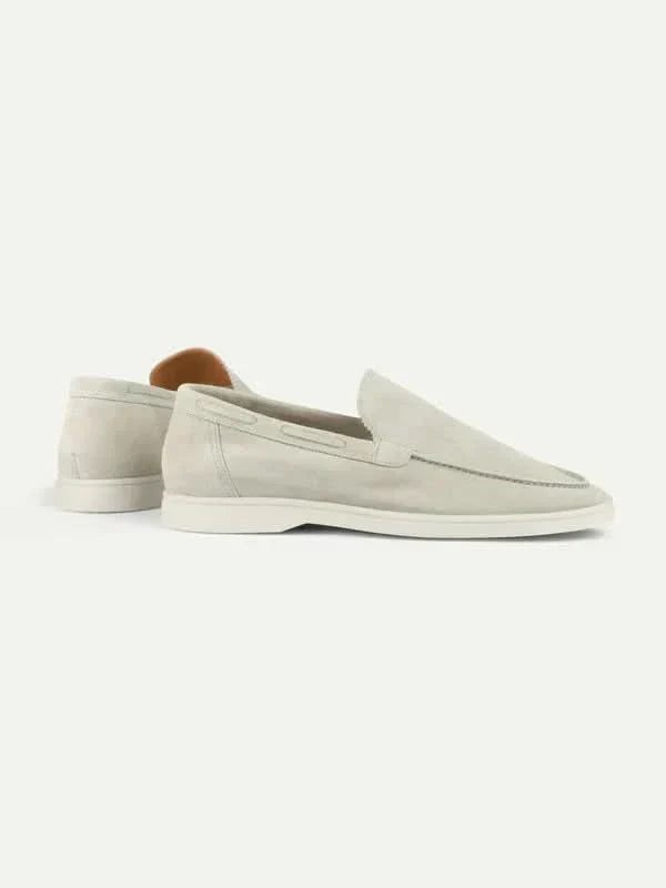 Classic Suède Loafer Creme